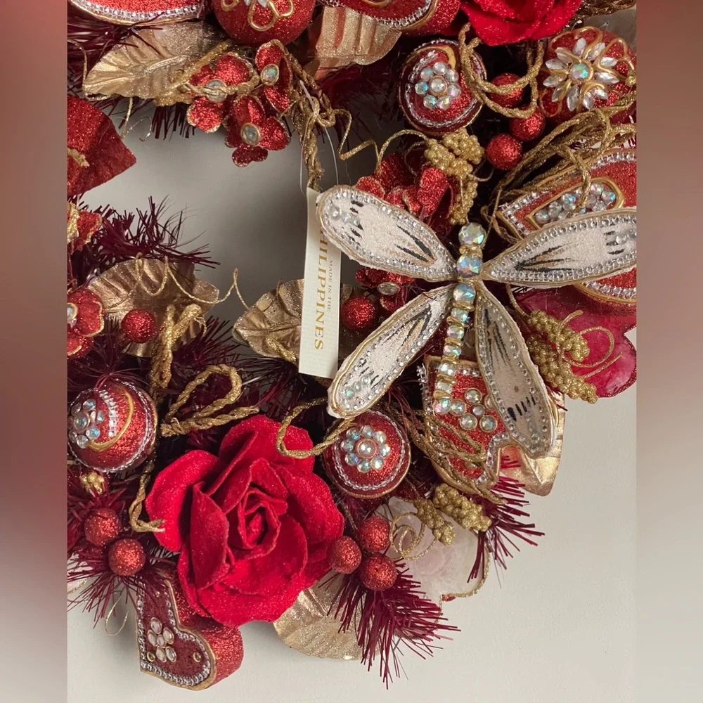 Valentine’s Day Heart Shaped Wreath - Picture 3 of 7